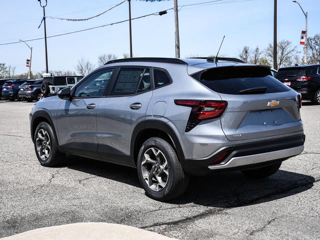 2026 Chevrolet Trax LT Photo3