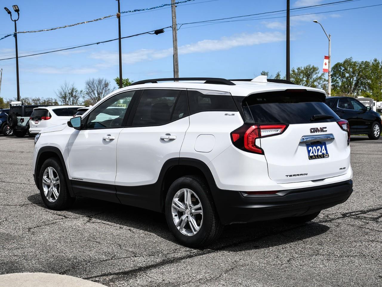 2024 GMC Terrain SLE Photo