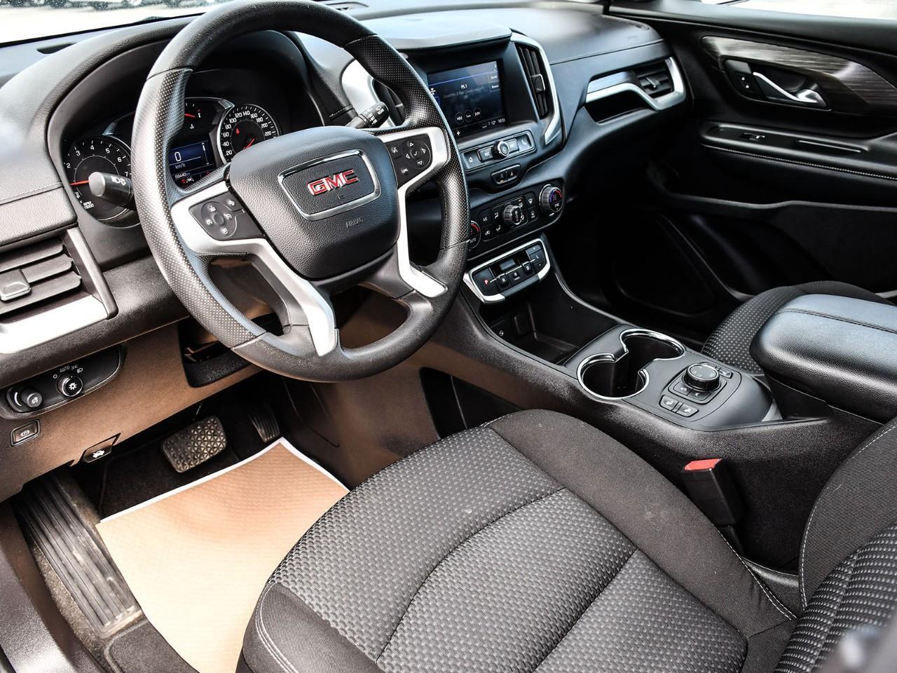 2024 GMC Terrain SLE Photo