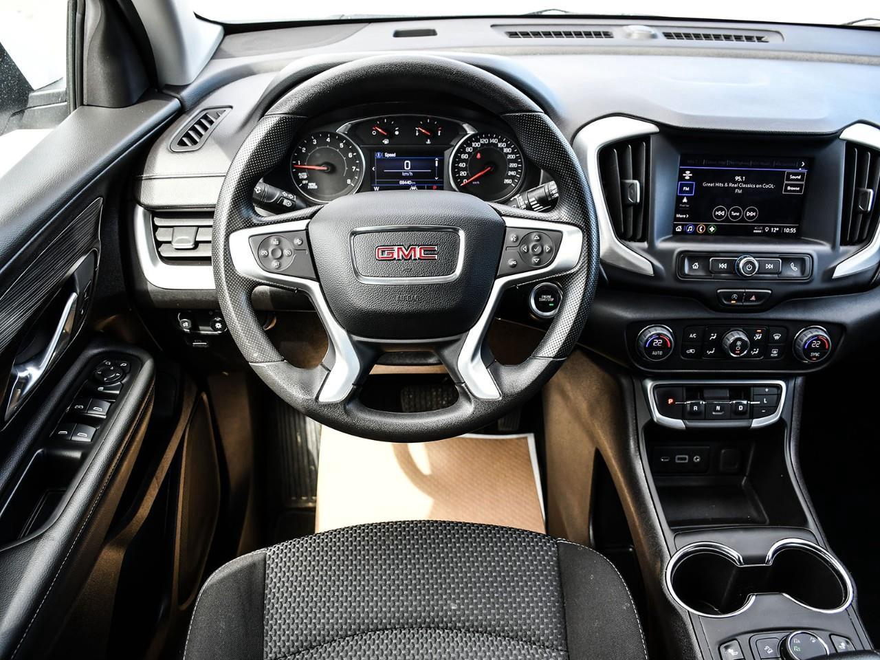 2024 GMC Terrain SLE Photo