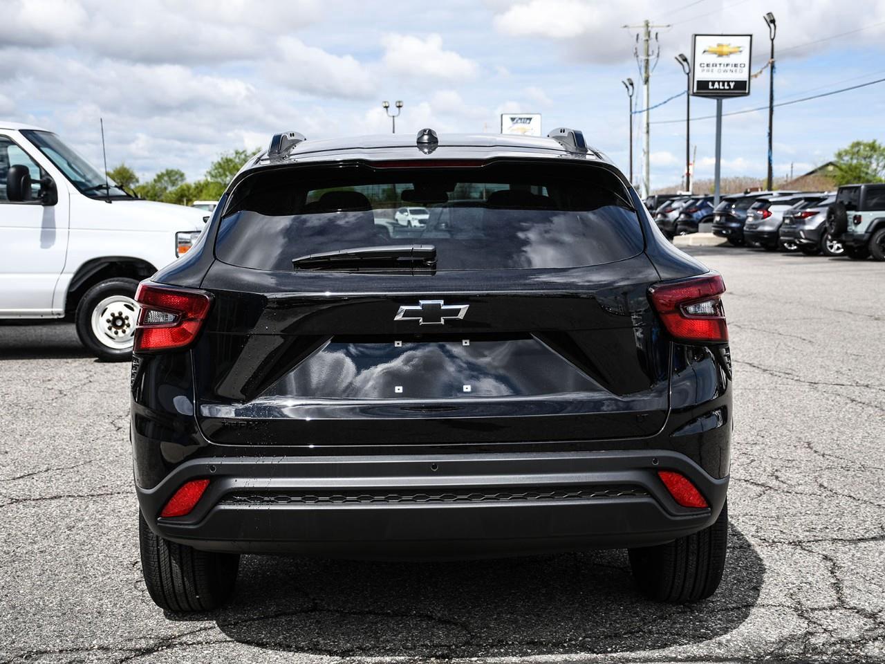 2026 Chevrolet Trax LT Photo4