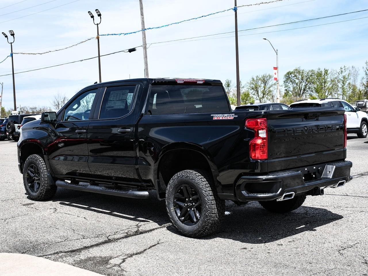 2026 Chevrolet Silverado 1500 Custom Trail Boss Photo3