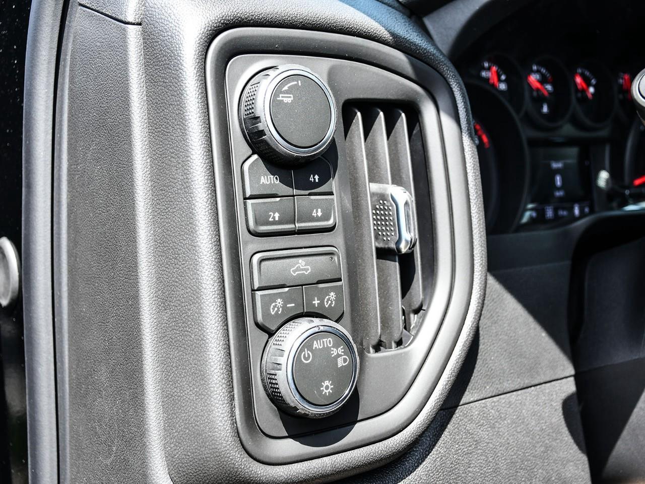 2026 Chevrolet Silverado 1500 Custom Trail Boss Photo