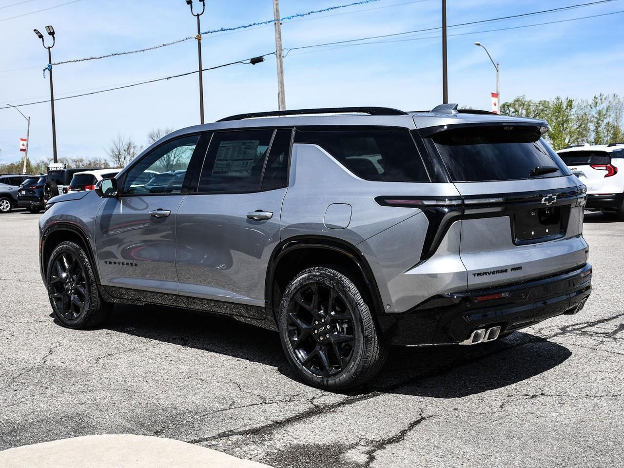 2026 Chevrolet Traverse RS Photo3