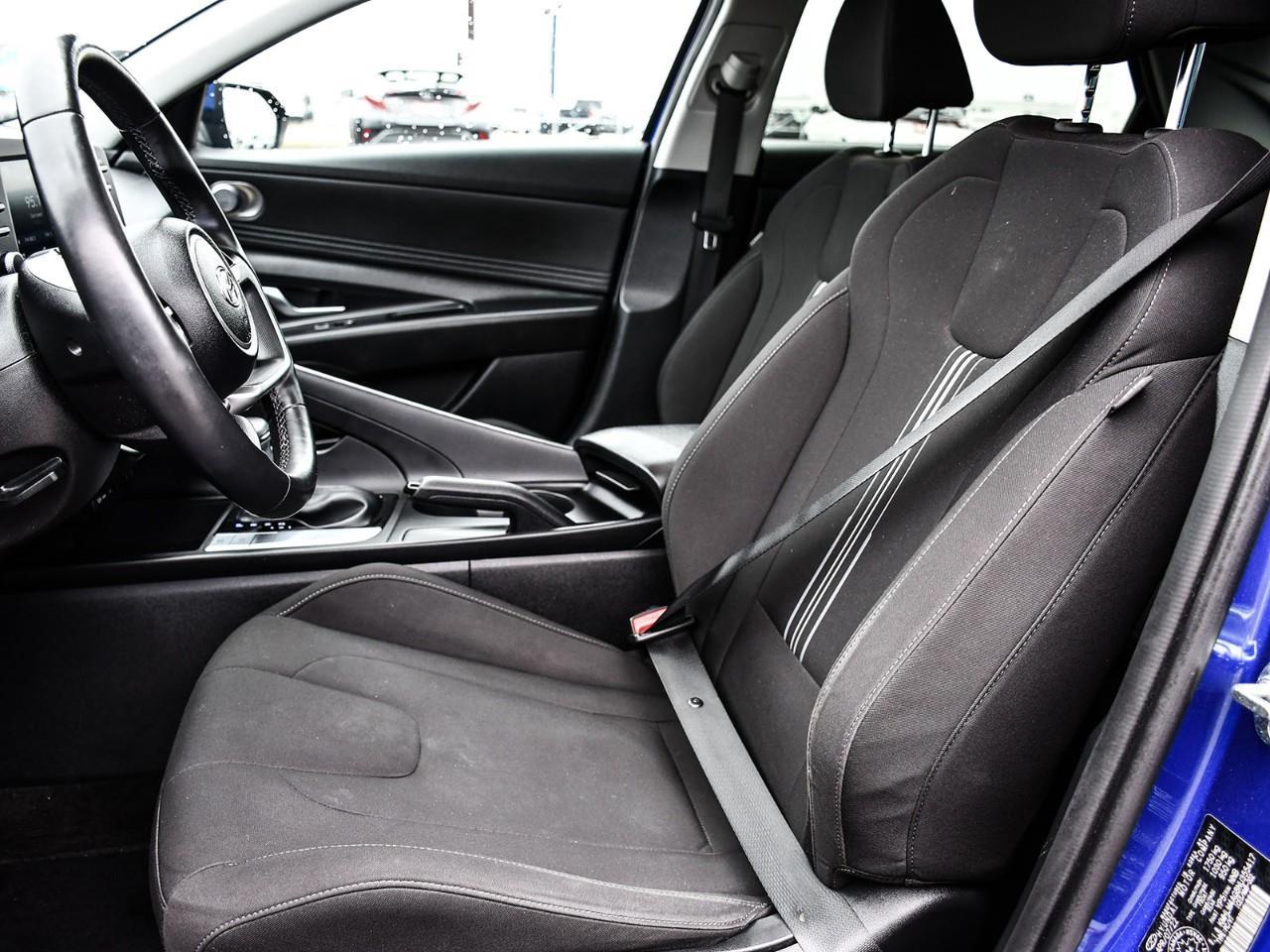 2022 Hyundai Elantra Preferred w/Sun & Tech pkg Photo