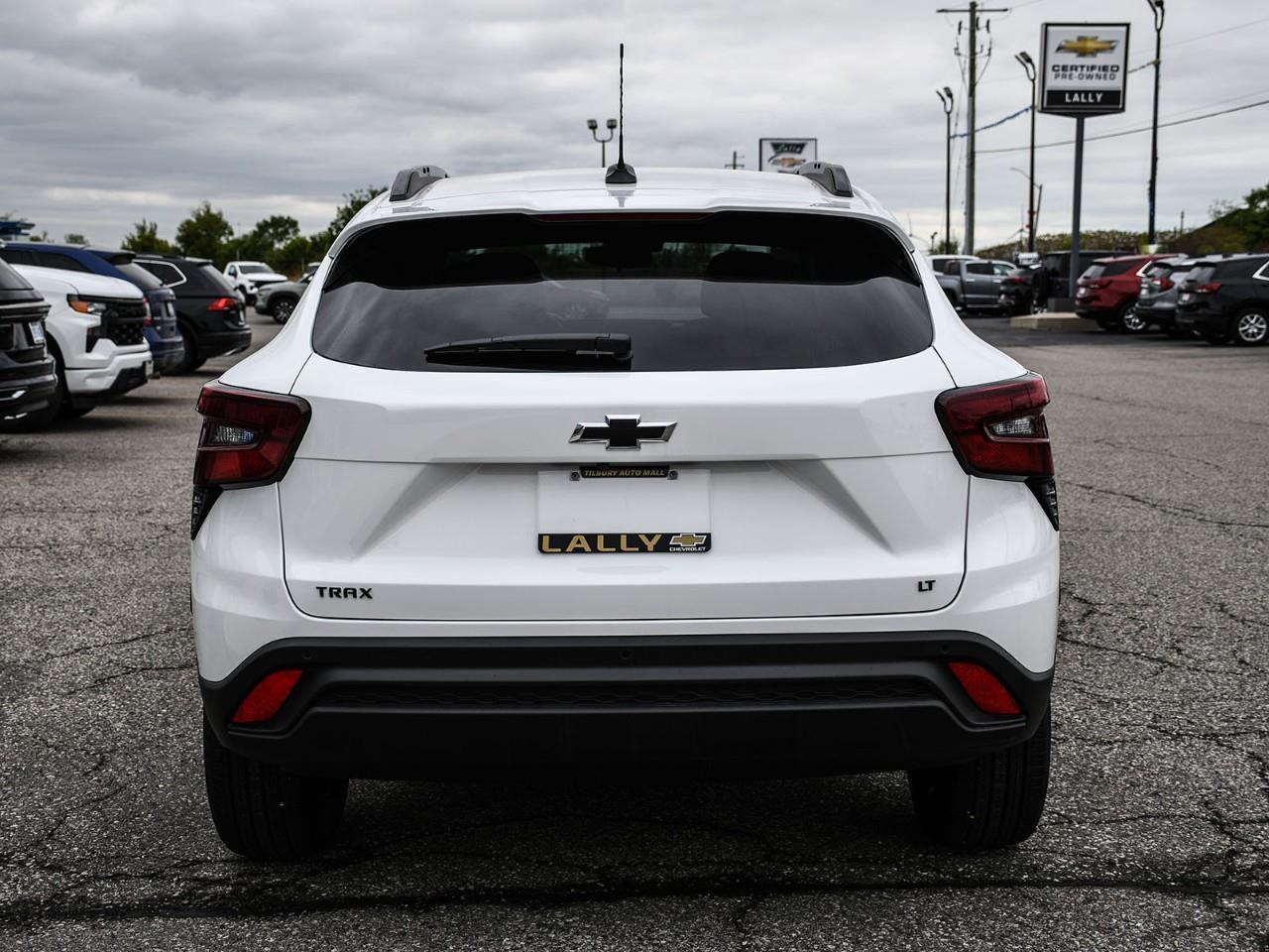 2026 Chevrolet Trax LT Photo4
