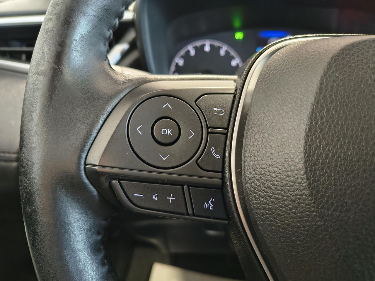 2023 Toyota Corolla Cross LE Photo