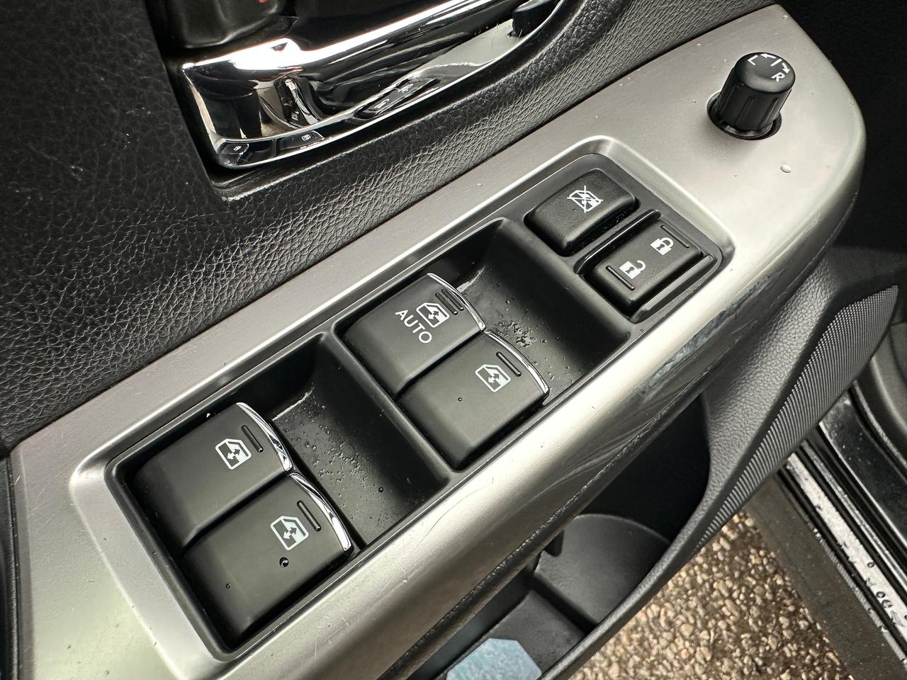 2016 Subaru Crosstrek 2.0iSport AWD Heated Cloth RearCam XM Bluetooth AC Photo