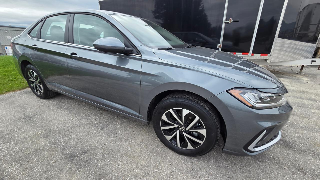 2025 Volkswagen Jetta Trendline Photo