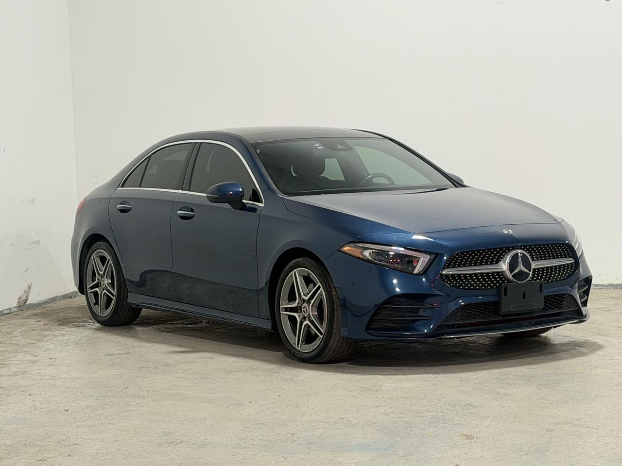 2022 Mercedes-Benz A-Class A 220 Photo2