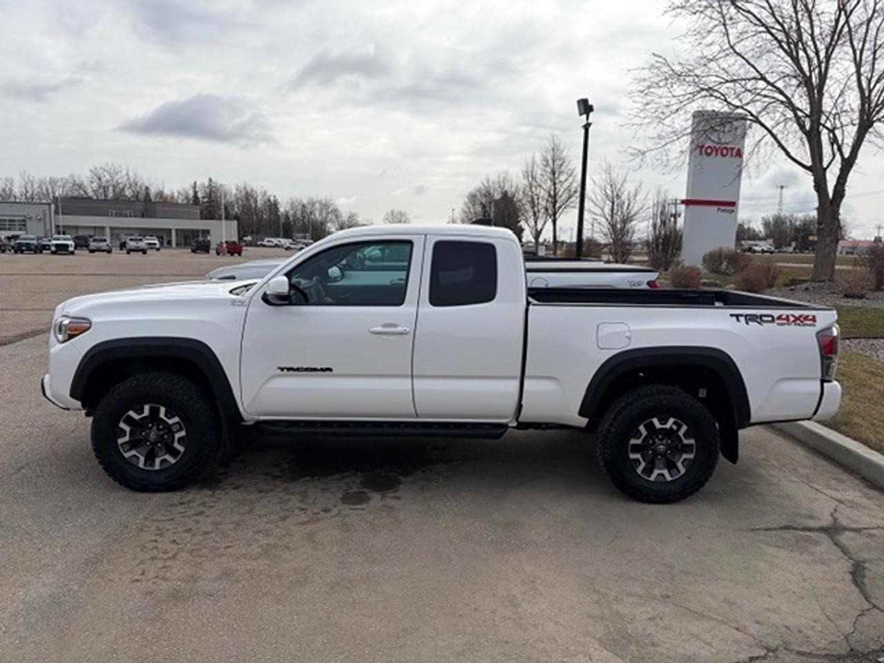 2023 Toyota Tacoma TRD Off Road Photo1