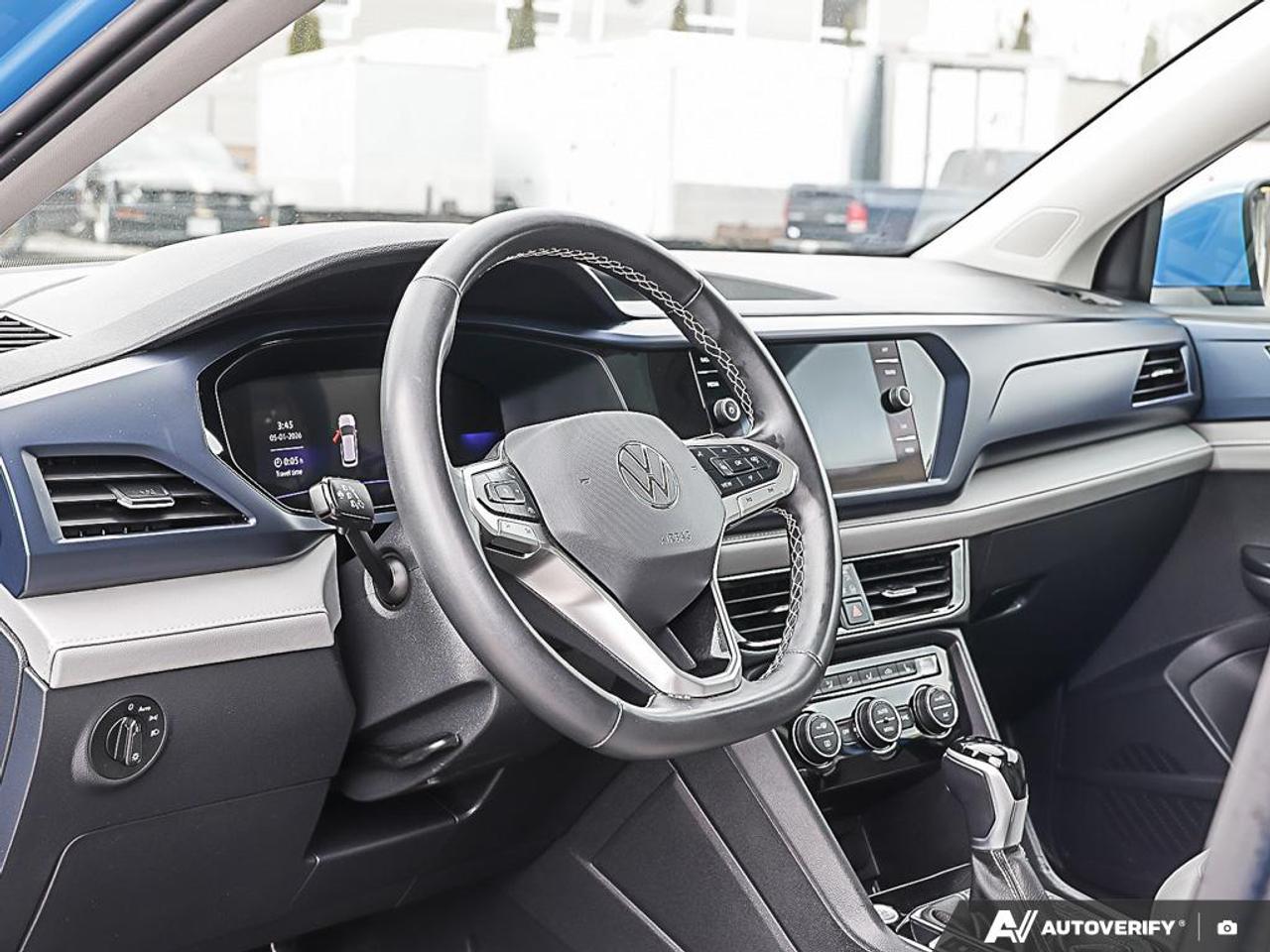 2024 Volkswagen Taos Comfortline, REMOTE START, PANO, H/SEATS & H/S.W - Photo #13