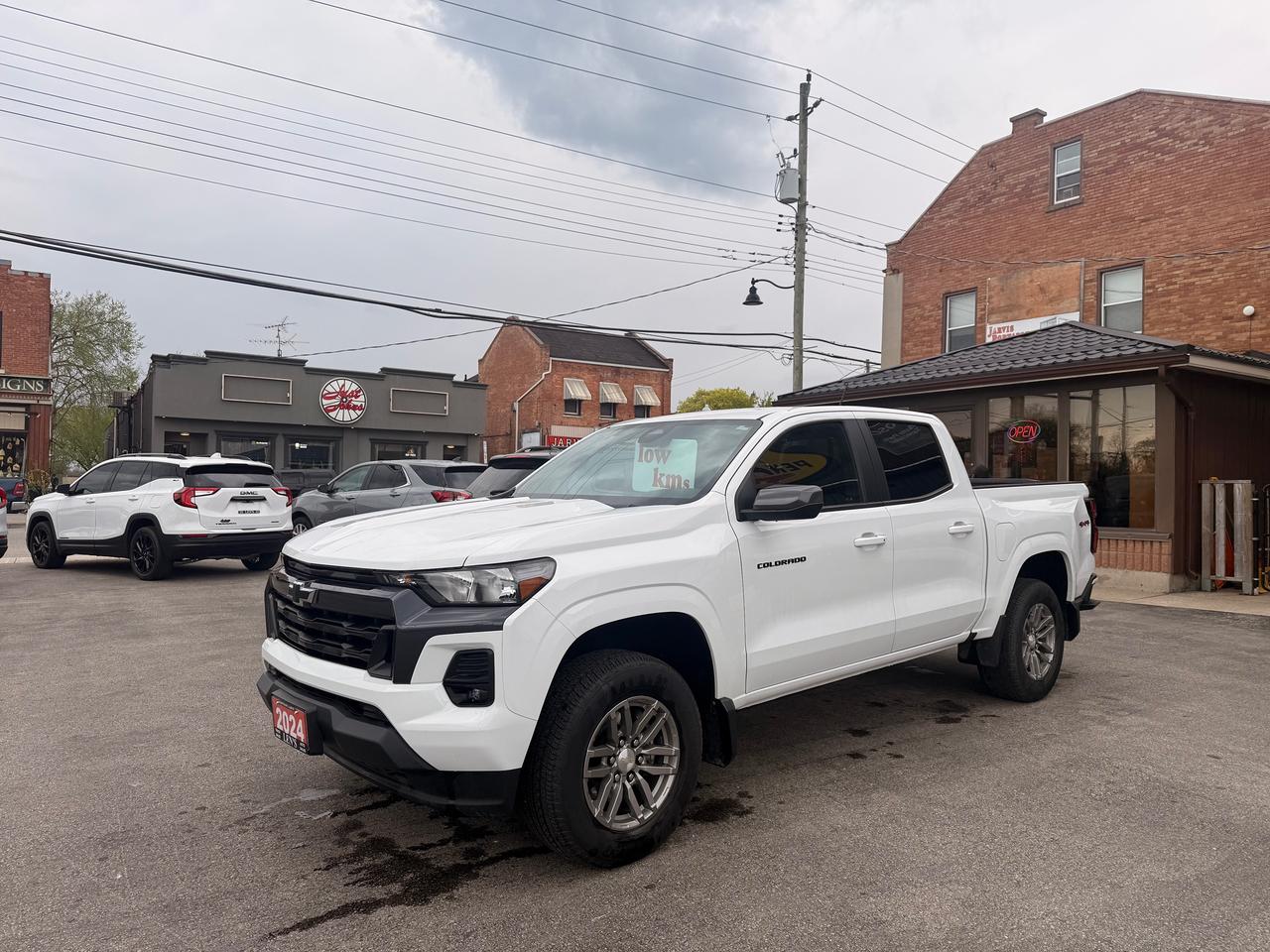2024 Chevrolet Colorado 4WD LT Photo