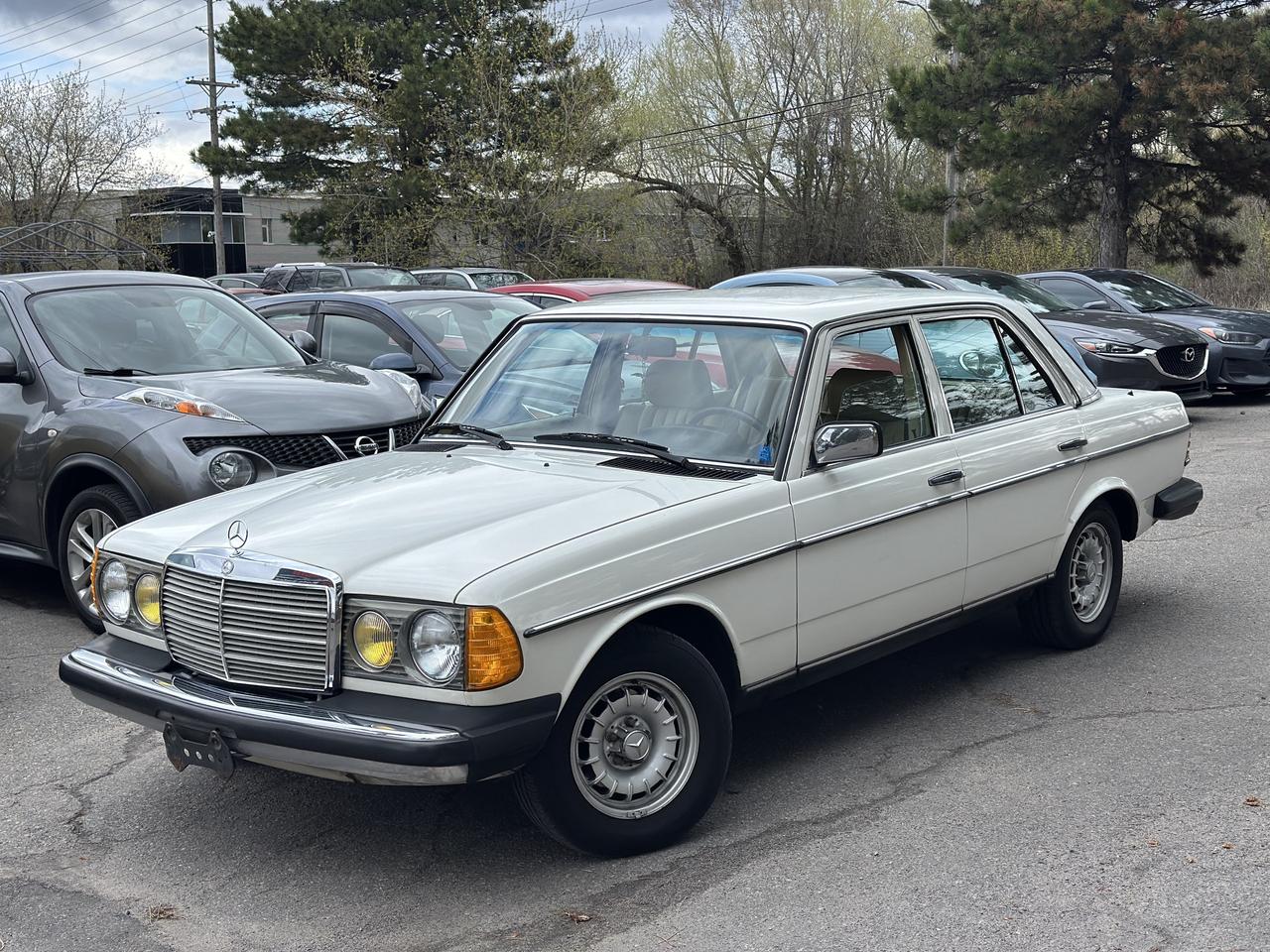 1985 Mercedes-Benz E-Class 300 Photo