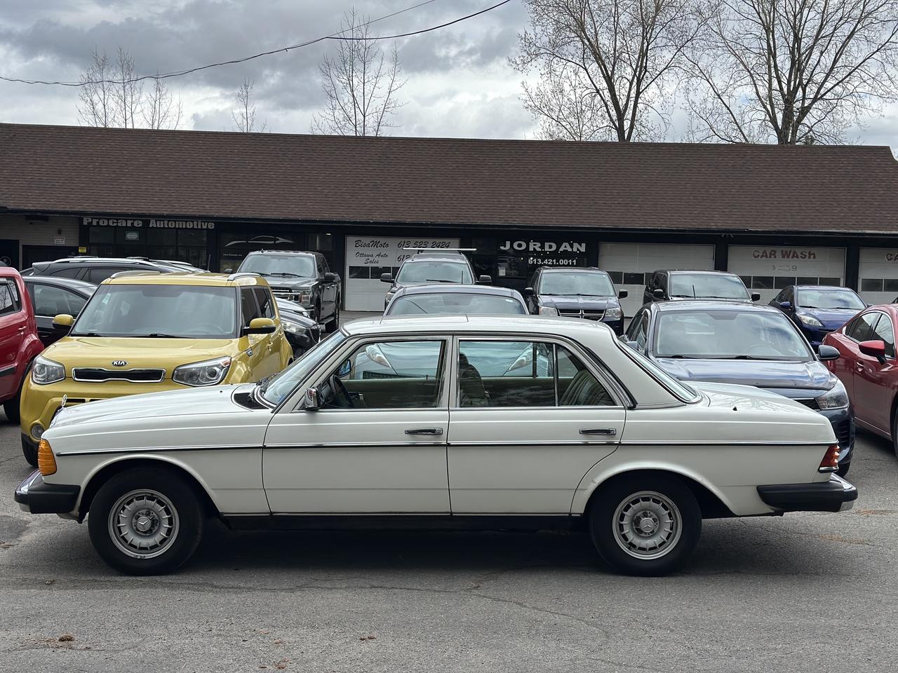 1985 Mercedes-Benz E-Class 300 Photo