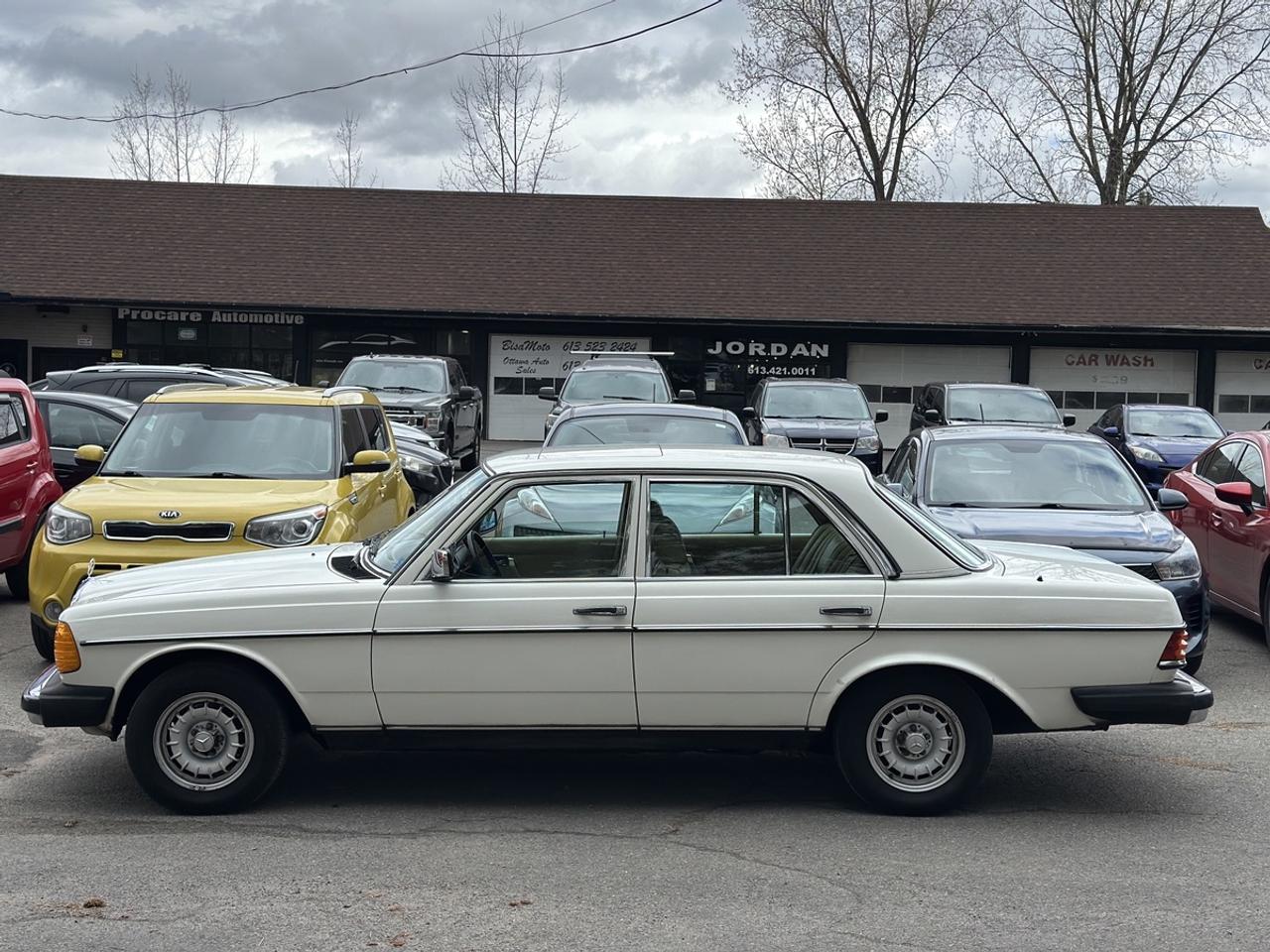 1985 Mercedes-Benz E-Class 300 Photo