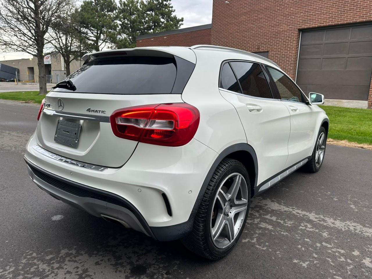 2015 Mercedes-Benz GLA-Class GLA 250 SUV Photo
