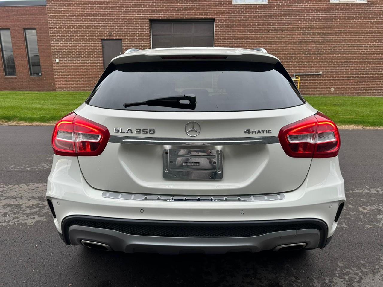 2015 Mercedes-Benz GLA-Class GLA 250 SUV Photo