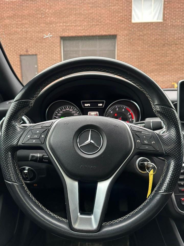 2015 Mercedes-Benz GLA-Class GLA 250 SUV Photo