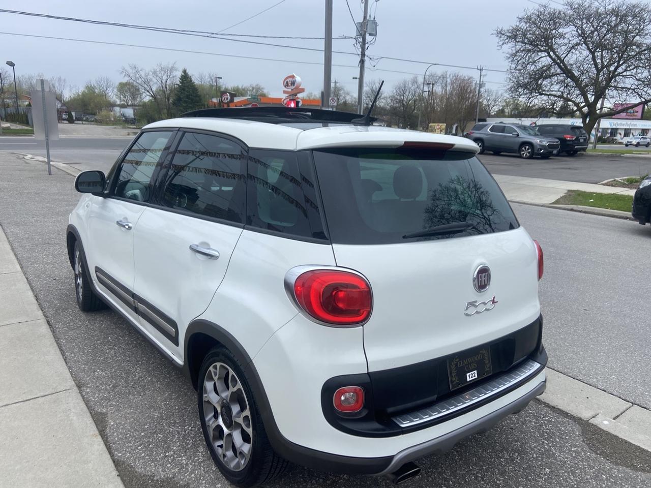 2014 Fiat 500L Trekking Photo