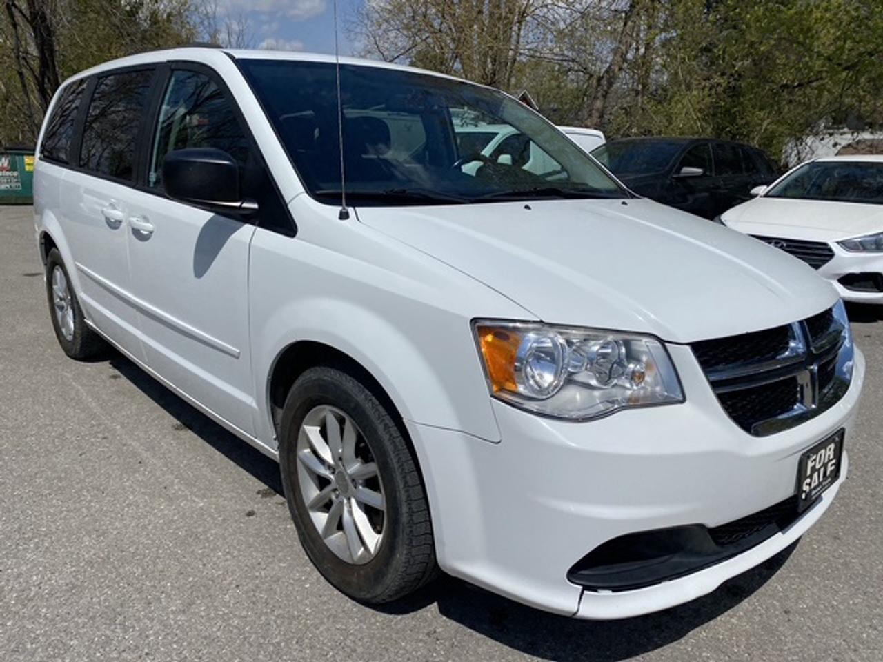 2015 Dodge Grand Caravan SXT Photo