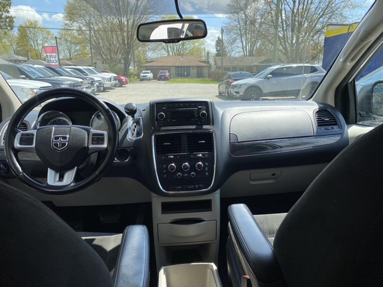 2015 Dodge Grand Caravan SXT Photo