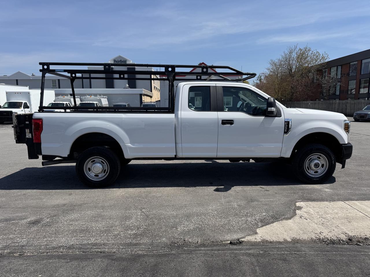 2019 Ford F-350 XL 4WD SuperCab 6.75 Ft Box Photo