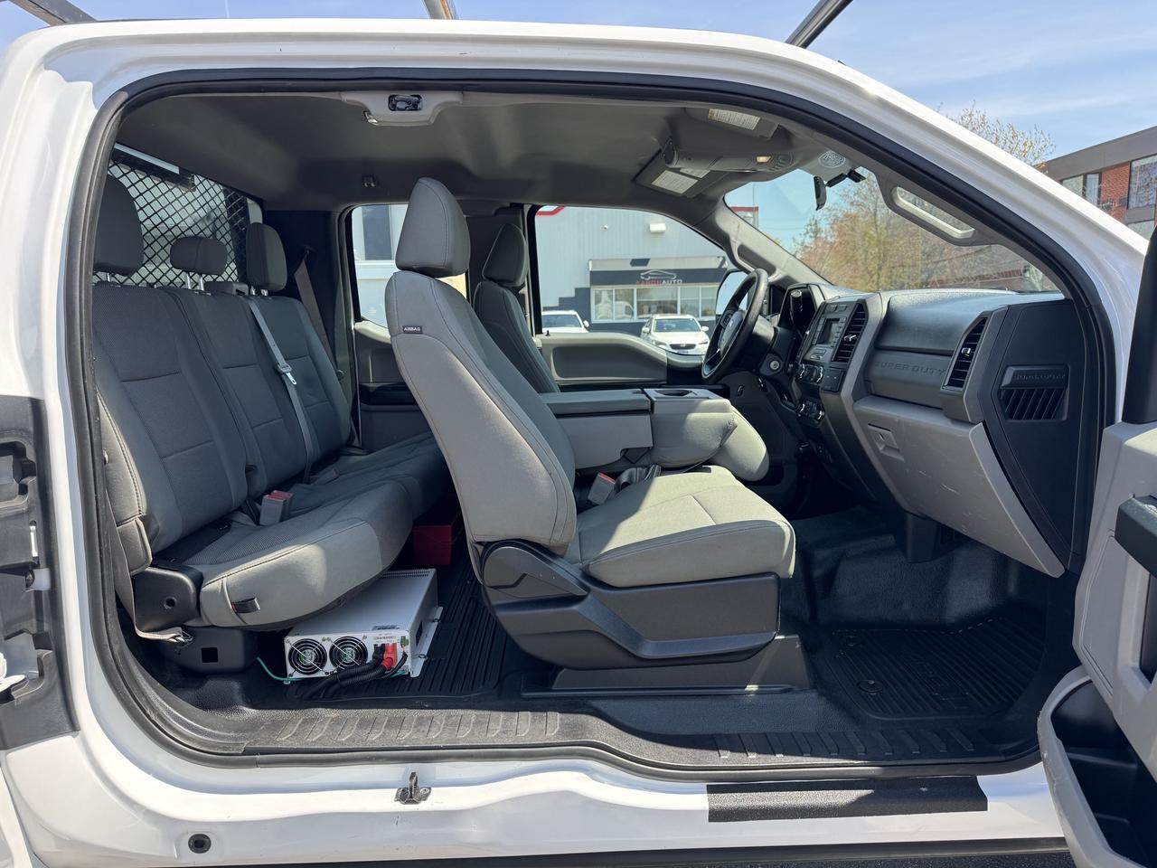 2019 Ford F-350 XL 4WD SuperCab 6.75 Ft Box Photo