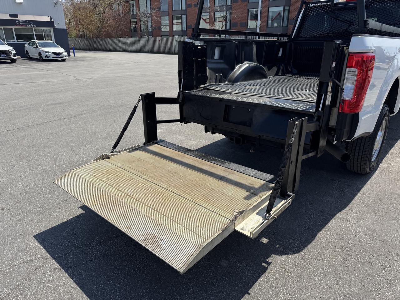 2019 Ford F-350 XL 4WD SuperCab 6.75 Ft Box Photo