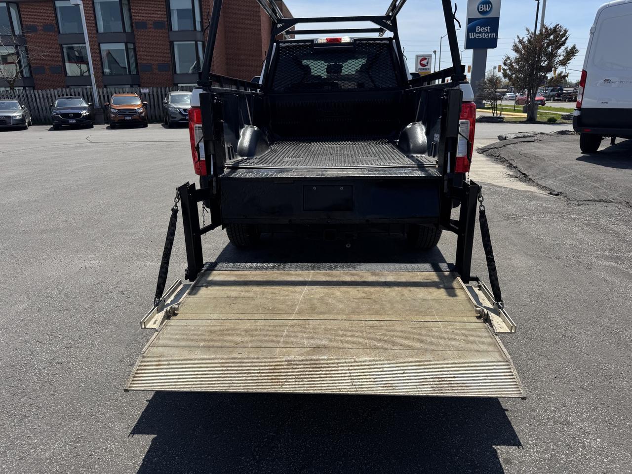 2019 Ford F-350 XL 4WD SuperCab 6.75 Ft Box Photo