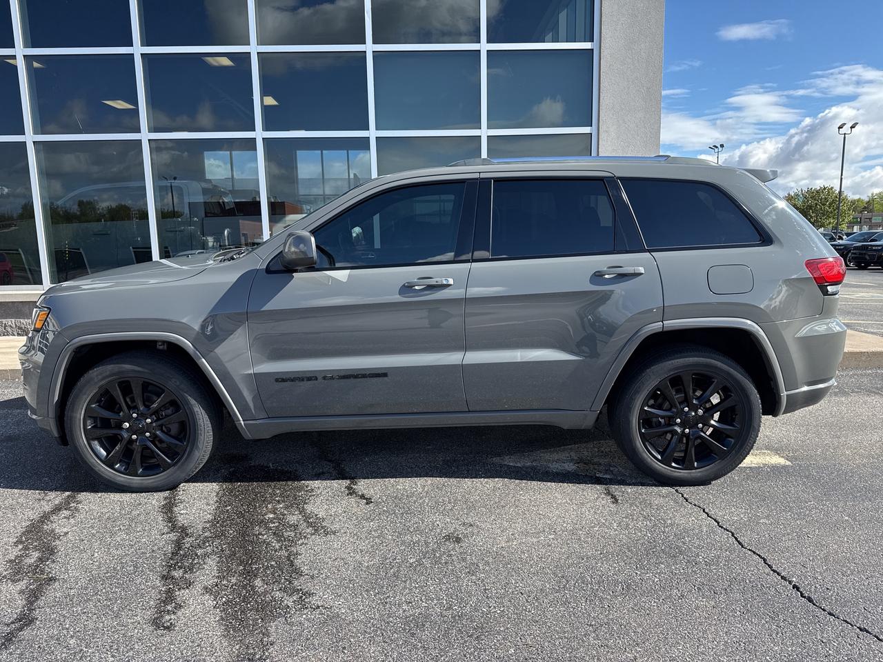 2019 Jeep Grand Cherokee Altitude Photo