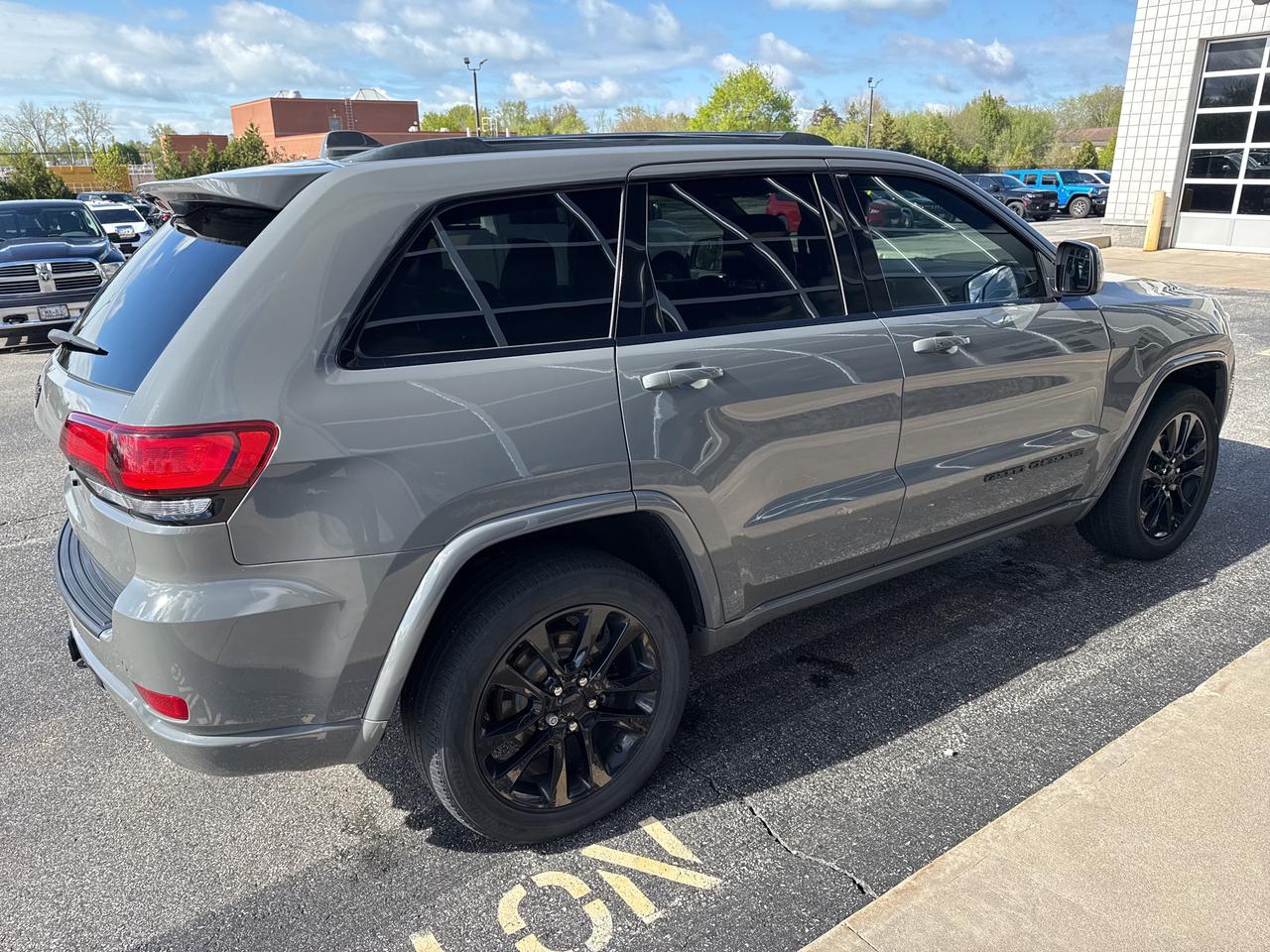 2019 Jeep Grand Cherokee Altitude Photo