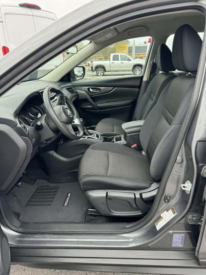 2017 Nissan Rogue AWD Photo