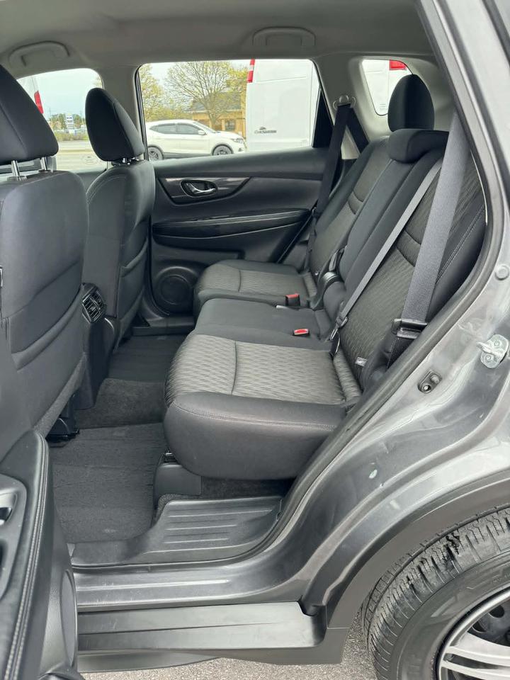 2017 Nissan Rogue AWD Photo