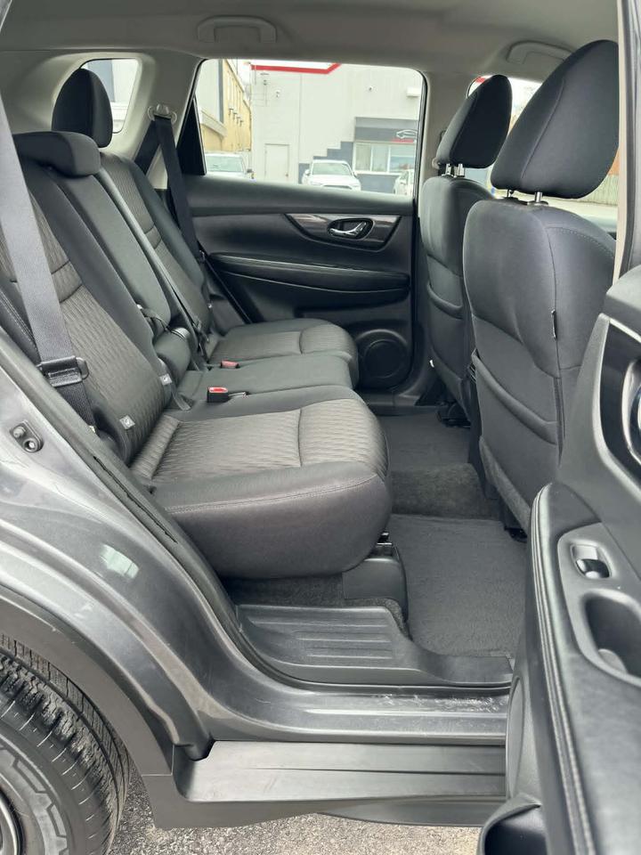 2017 Nissan Rogue AWD Photo