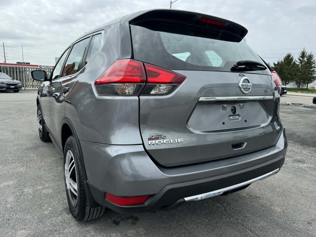 2017 Nissan Rogue AWD Photo2