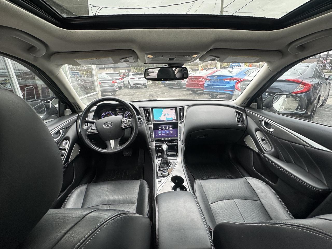 2017 Infiniti Q50 Premium Photo