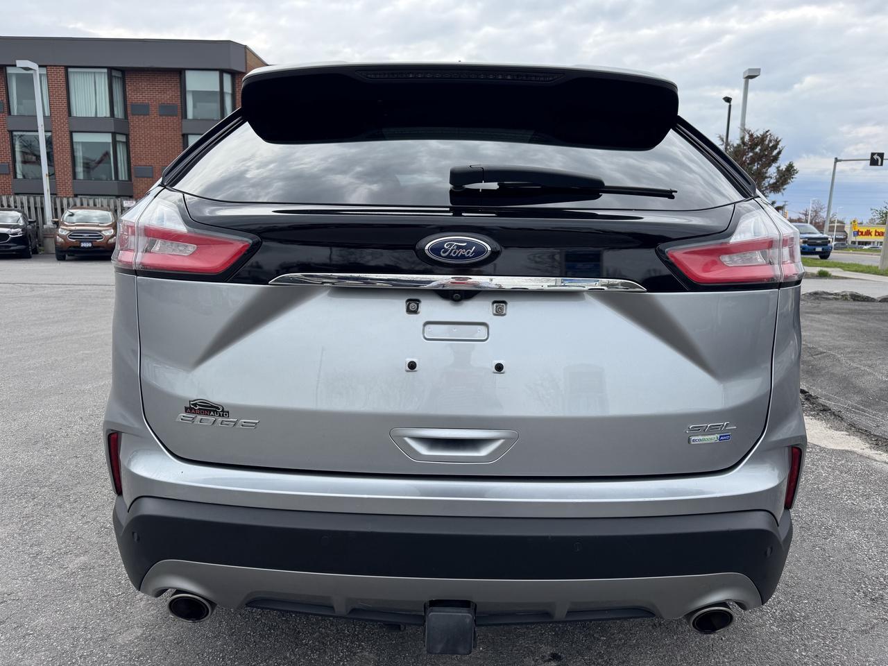 2020 Ford Edge SEL AWD Photo