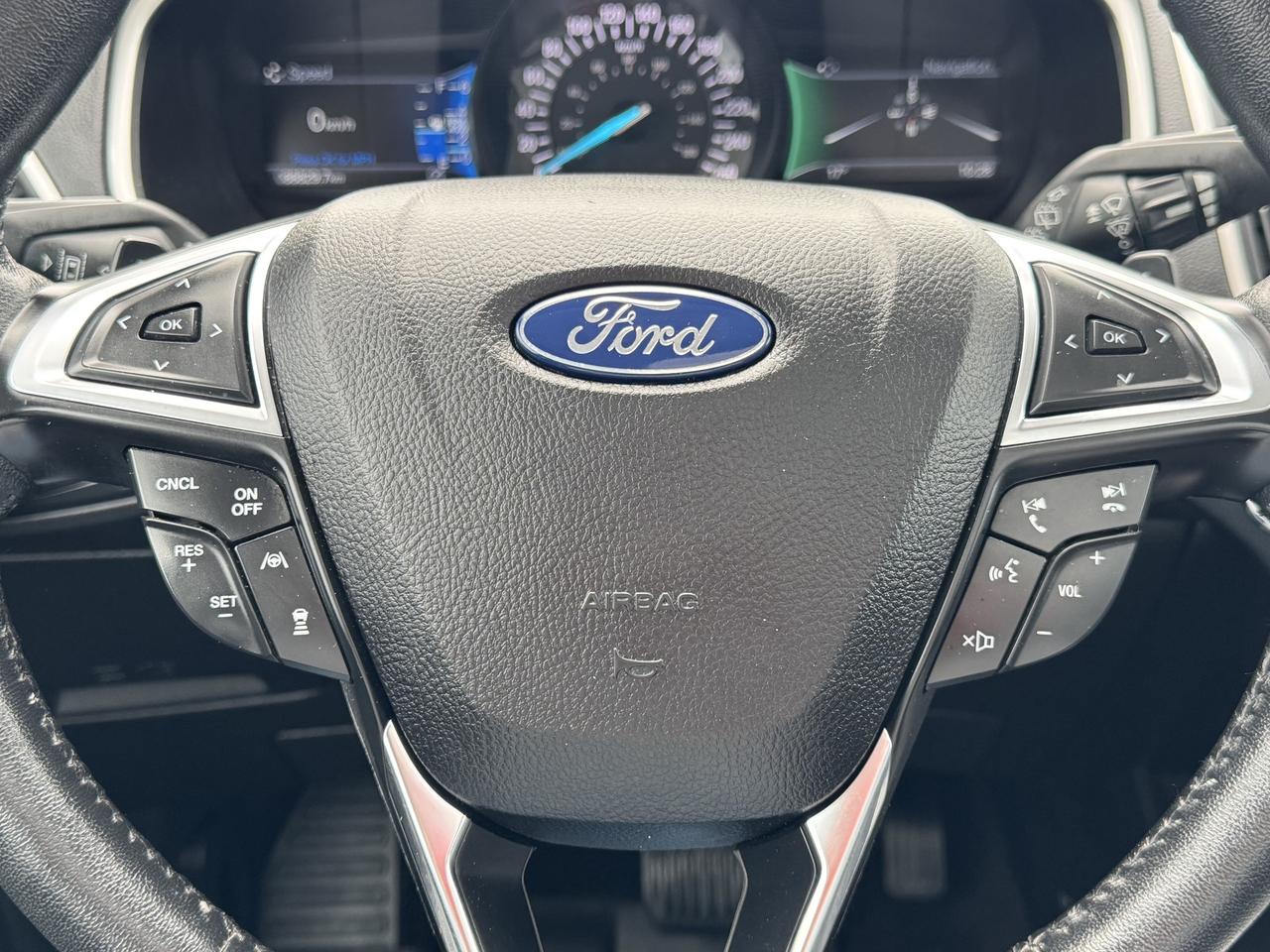 2020 Ford Edge SEL AWD Photo