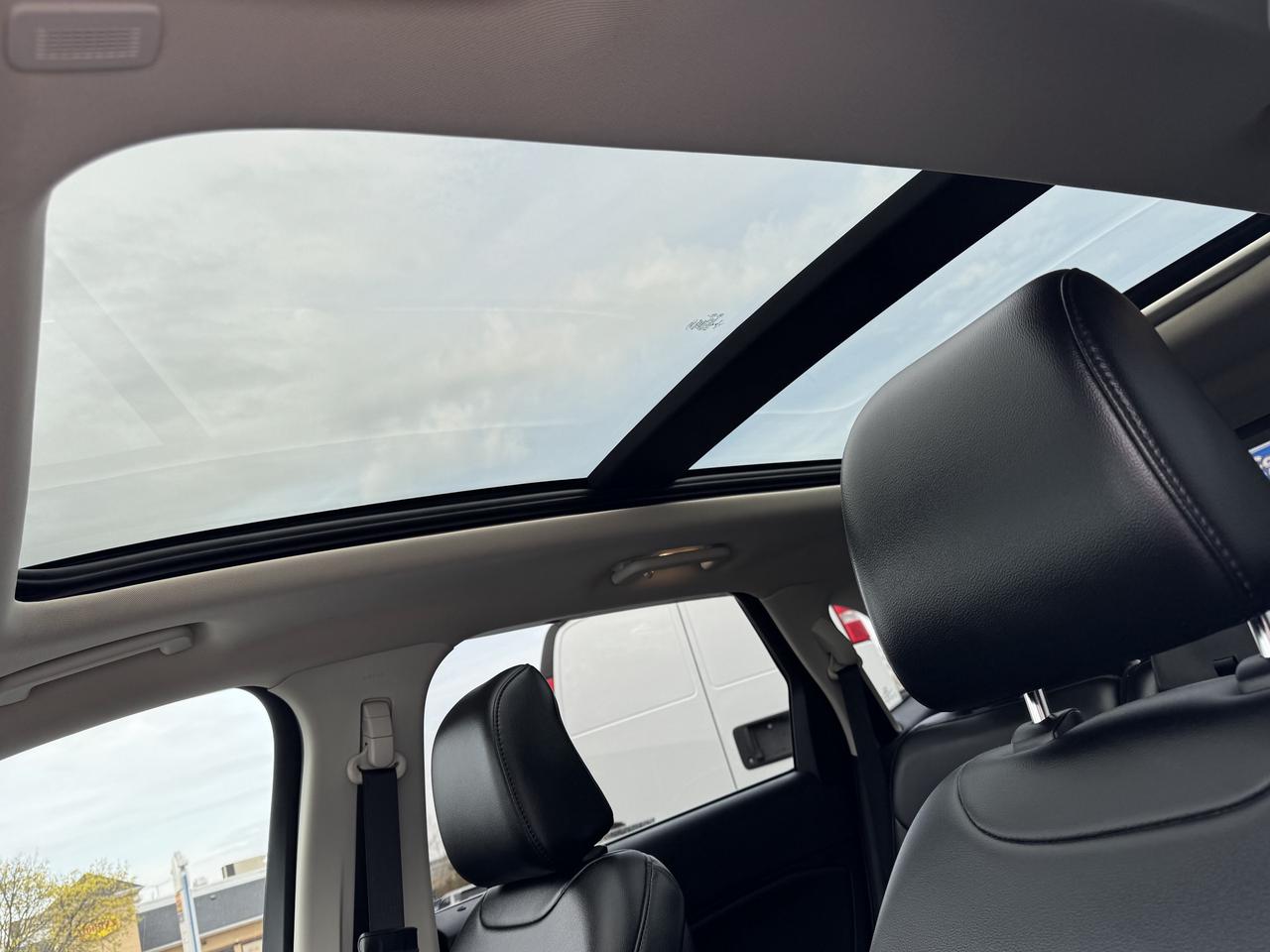 2020 Ford Edge SEL AWD Photo