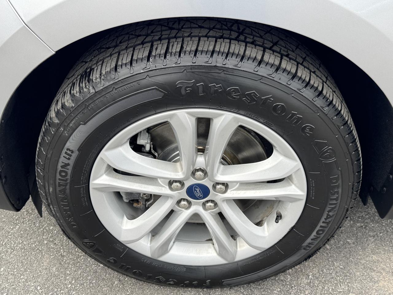 2020 Ford Edge SEL AWD Photo