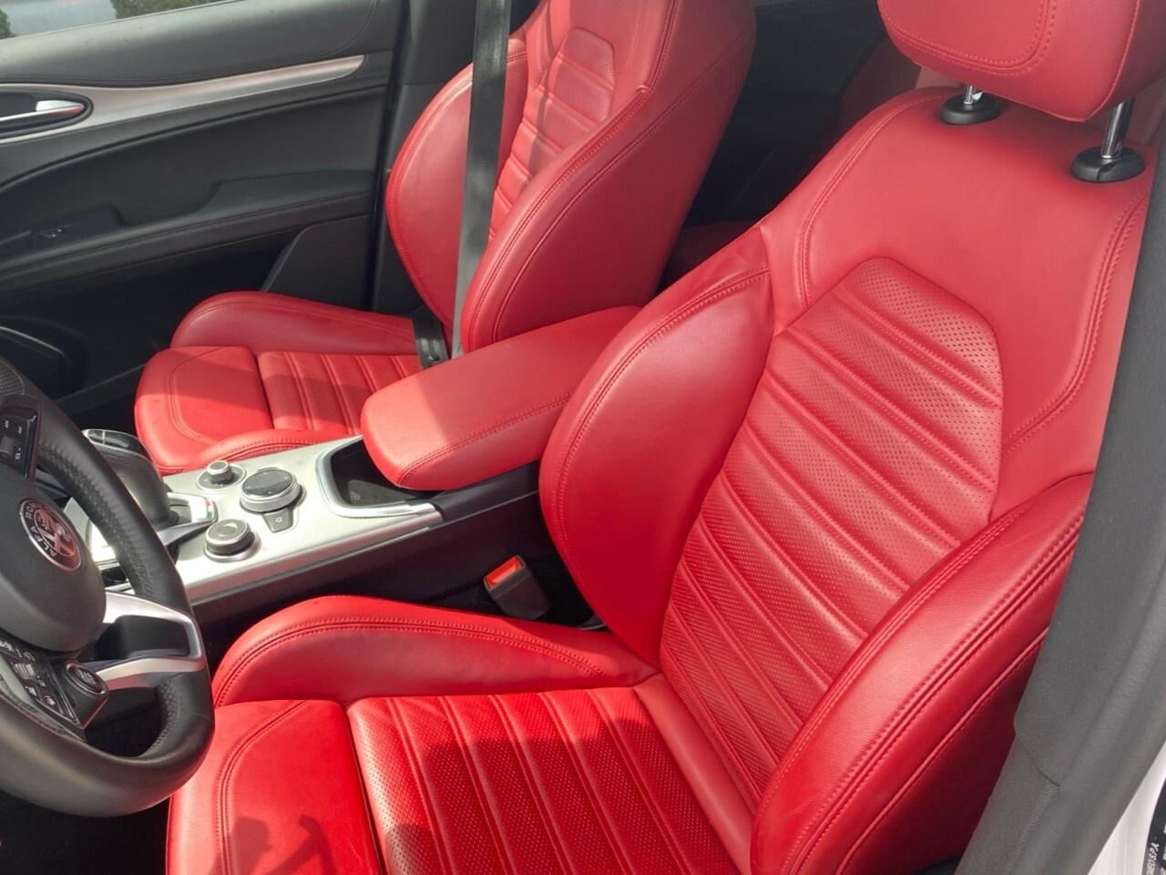 2022 Alfa Romeo Stelvio Veloce AWD Photo