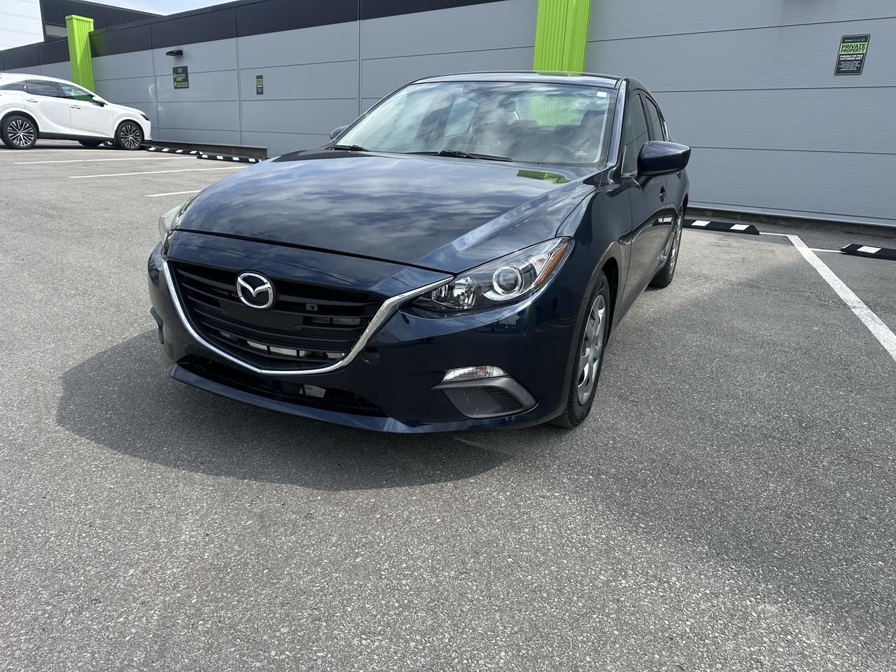2015 Mazda MAZDA3 i Touring Photo