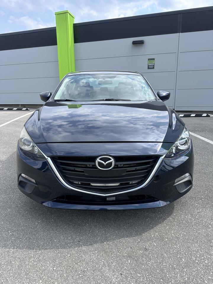 2015 Mazda MAZDA3 i Touring Photo