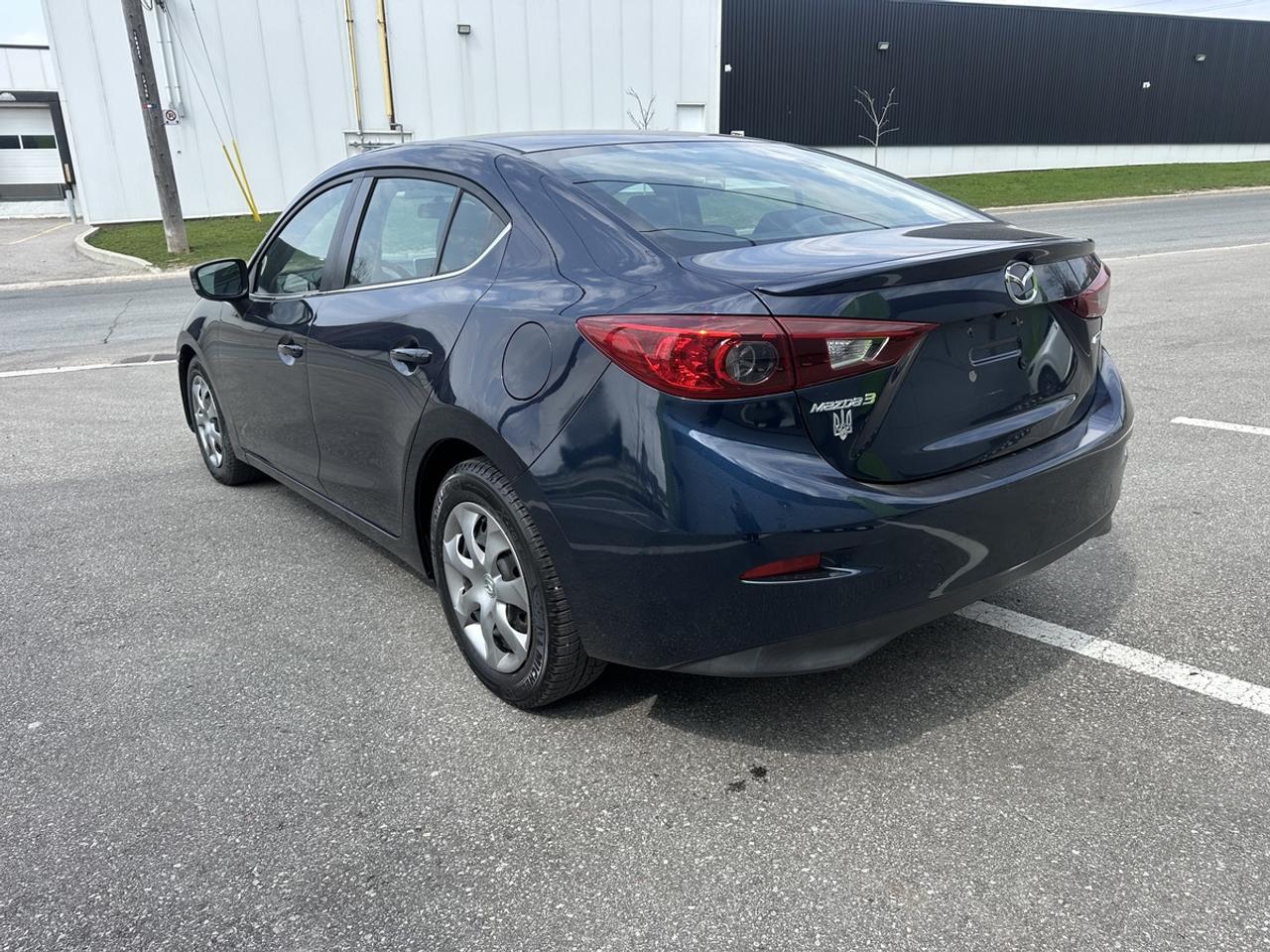 2015 Mazda MAZDA3 i Touring Photo