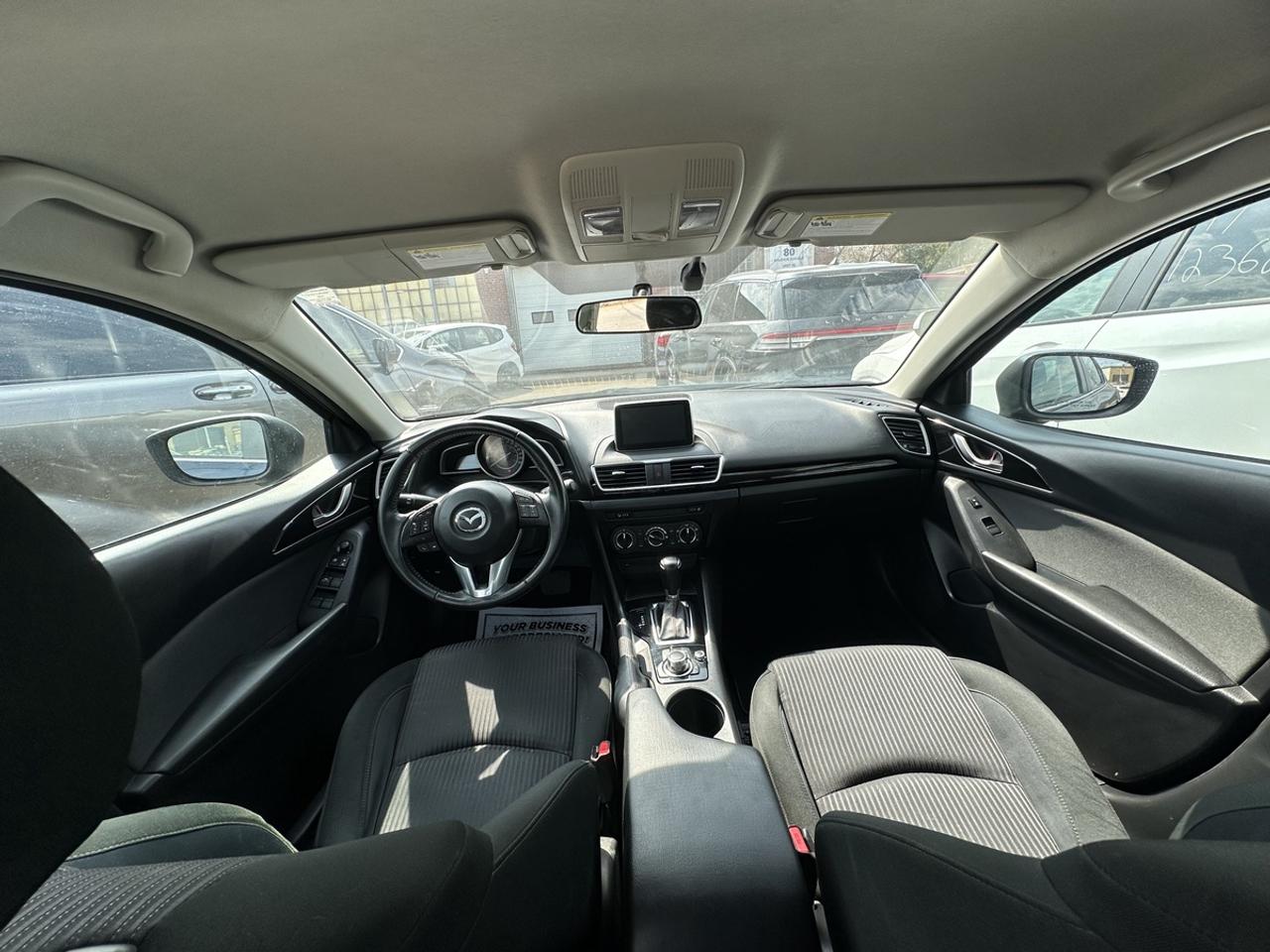 2015 Mazda MAZDA3 i Touring Photo
