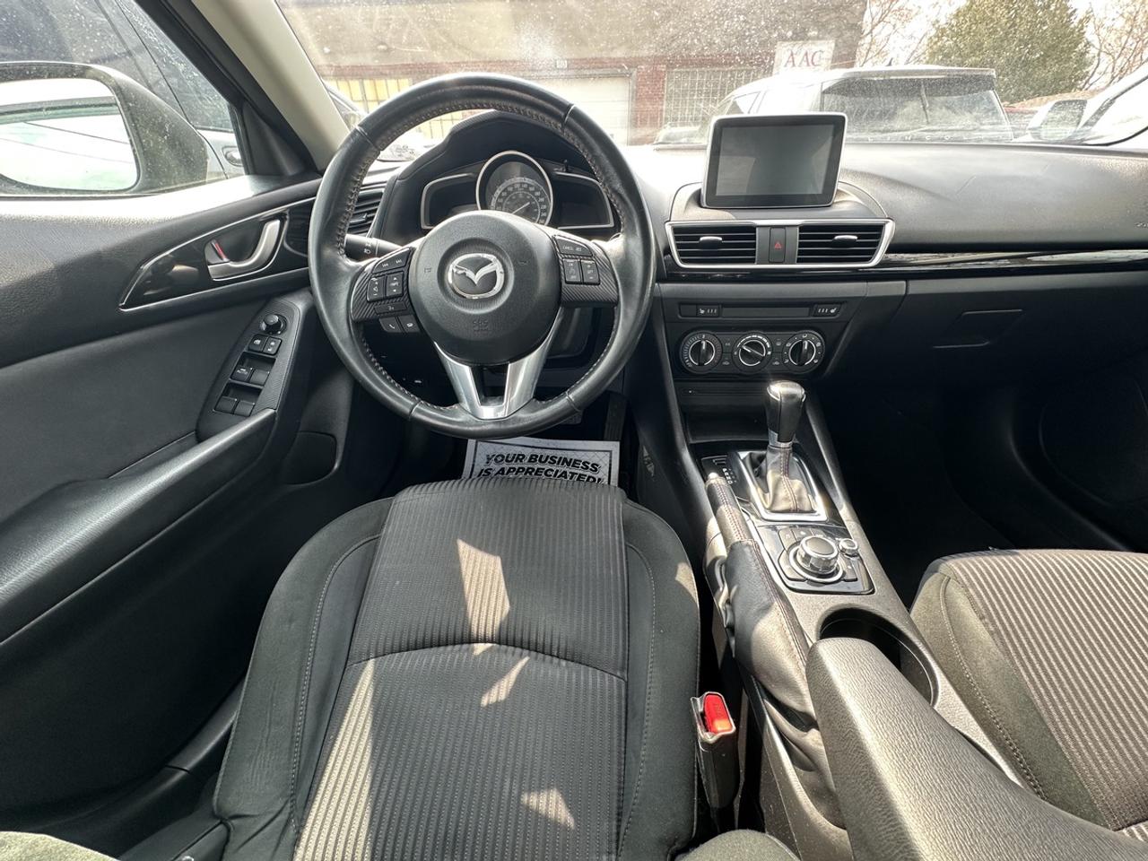 2015 Mazda MAZDA3 i Touring Photo