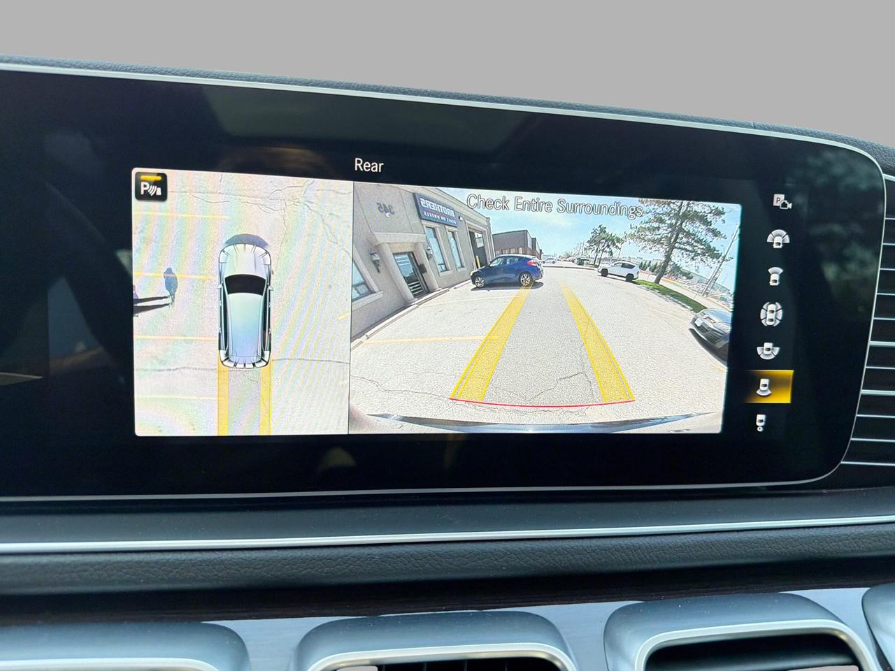 2023 Mercedes-Benz GLS-Class GLS 450 4MATIC SUV Photo
