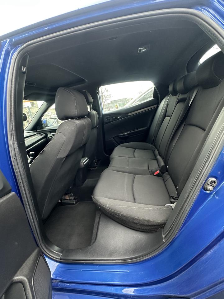 2018 Honda Civic Sport Photo