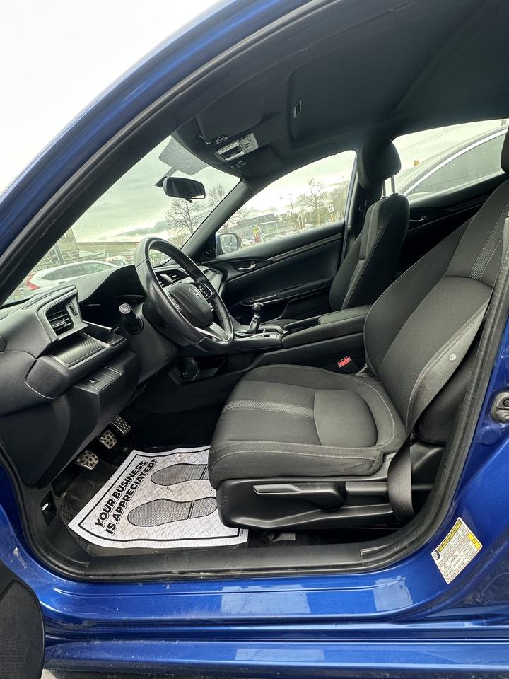 2018 Honda Civic Sport Photo